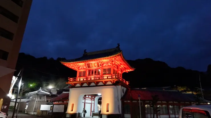 武雄溫泉 紅色樓門