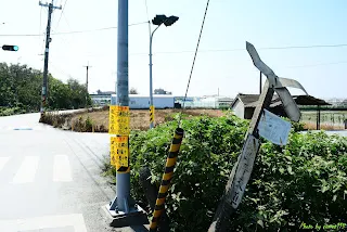 銀錠路平交道