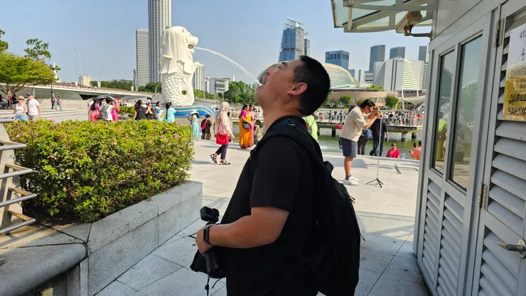 去過新加坡那麼多次!這次才有機會拍這老掉牙的魚尾獅接水照!