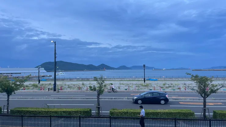 高松城為我第一個能從城內看到海的城。