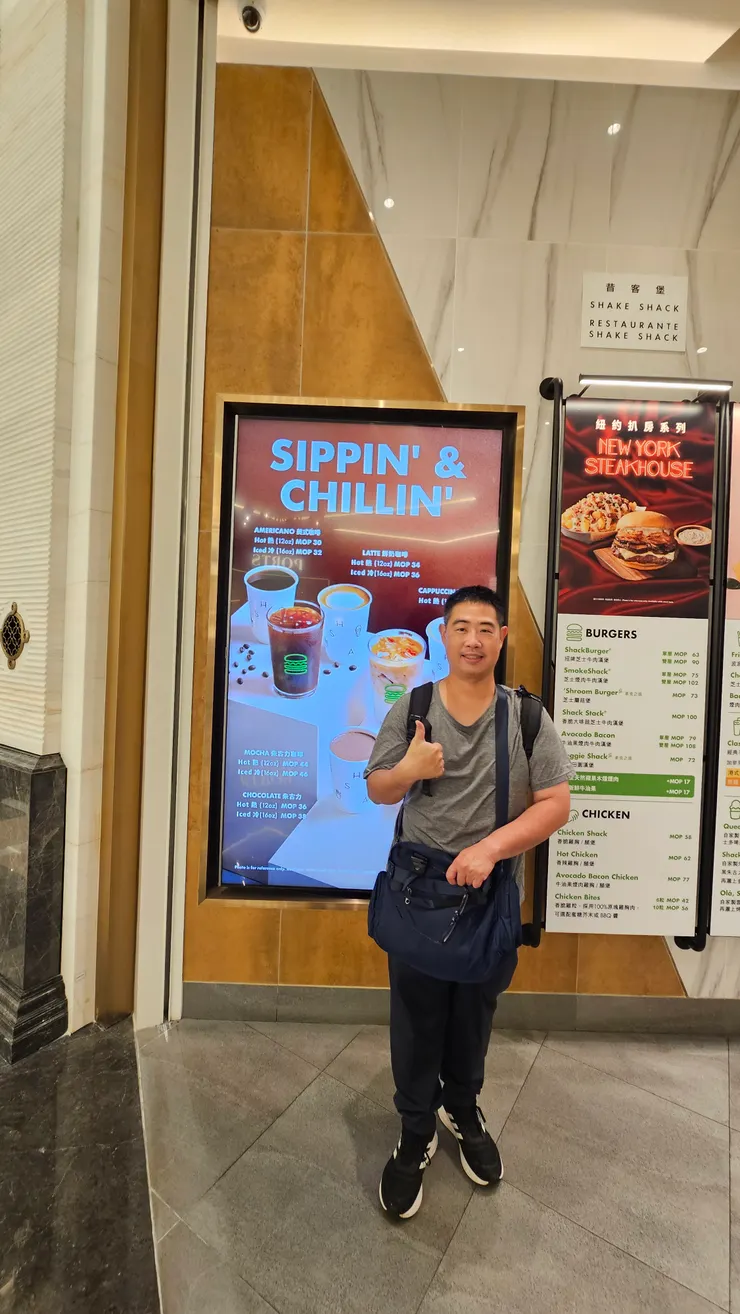 我真的很愛吃漢堡和速食!