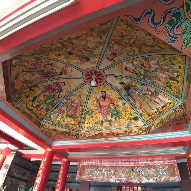 殿內天穹彩繪（圖片截圖於網路）