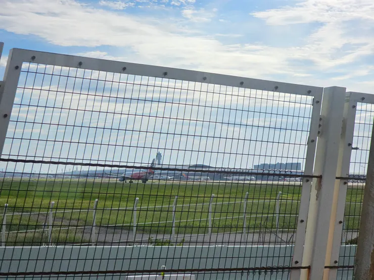 看到飛機了,也代表我們回到了關西機場