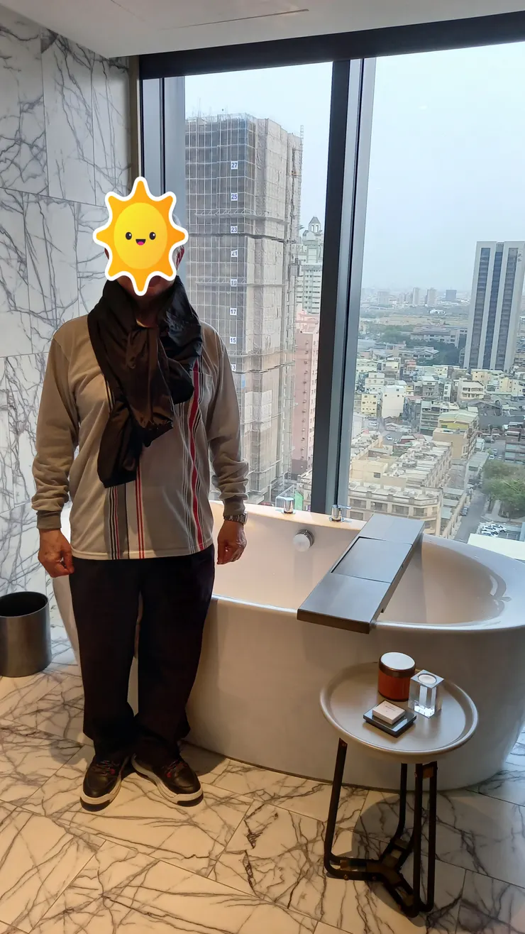 2023年的前年3月!老爸在高雄洲際酒店!