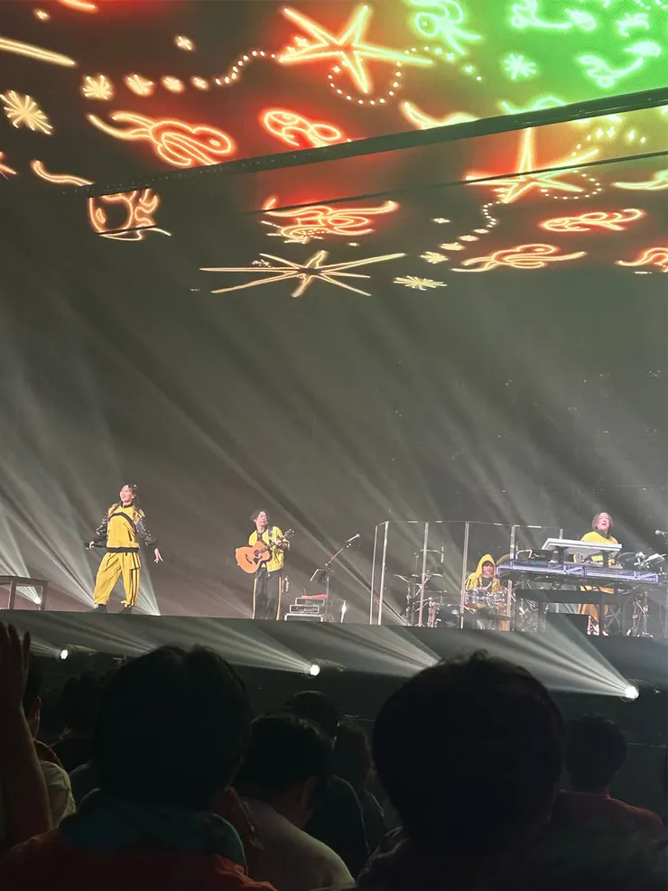 第一次聽到這首歌的時候真的很有穿越時空的感覺