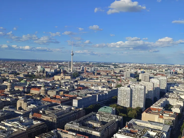 只是剛好經過看到，就坐上熱氣球了