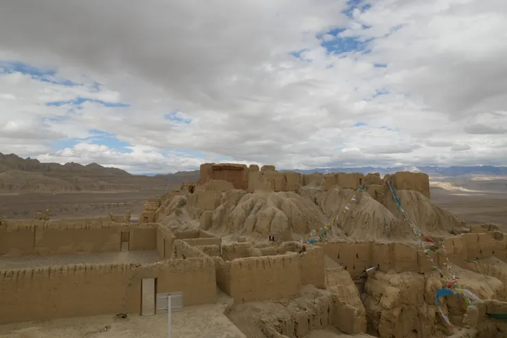 左邊較大的相信是議事廳