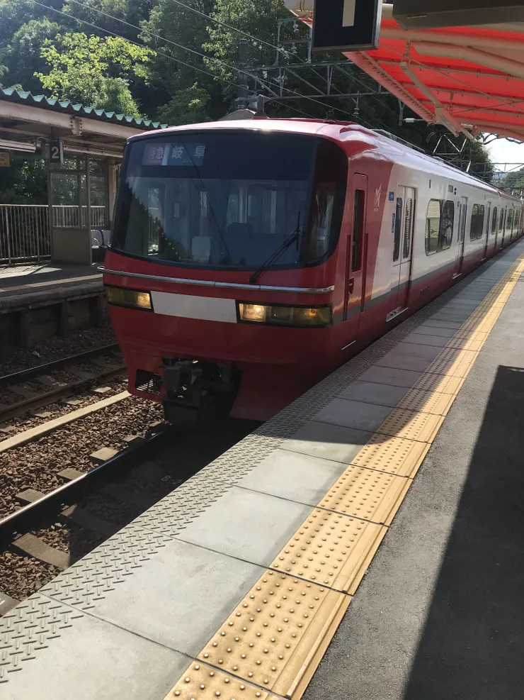 從名古屋到豊橋搭乘名鐵特急最便宜且快速