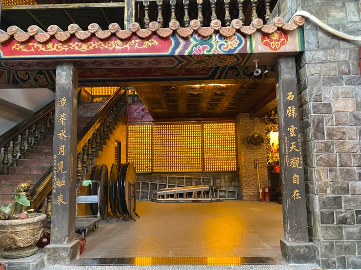 乾隆56年落款的石柱