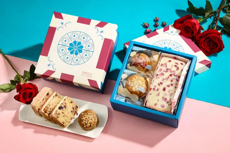 圖說：英式雙饗禮盒，經典設計與台式花磚的完美融合，獨具匠心。（圖/ 司康見冠）