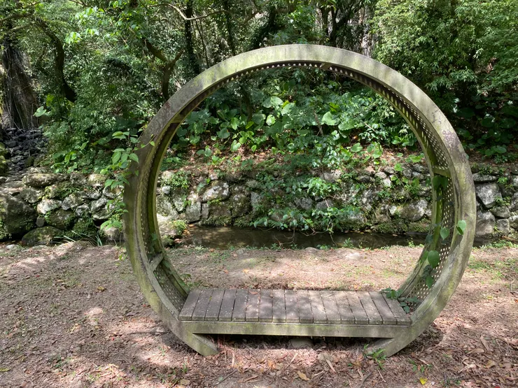 文學步道的裝置藝術之一，這是句點