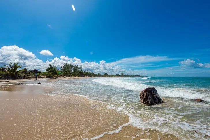 攀牙府 泰蒙海灘（Thai Mueang Beach）