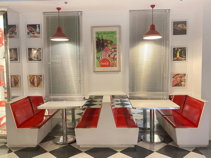 復古的餐廳造景