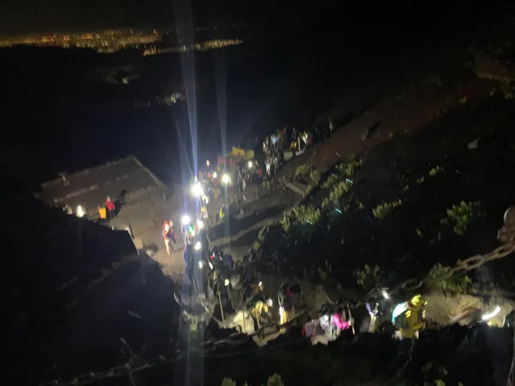 雞未鳴就起的旅人，這就是傳說中的富士山菜市場場景