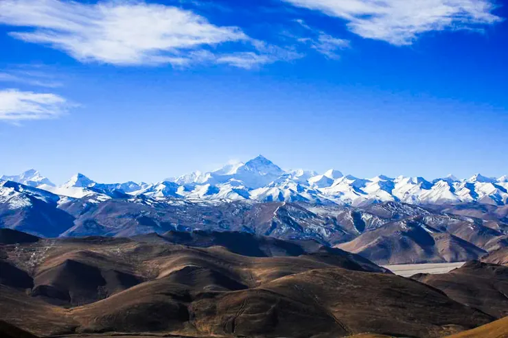 遠眺珠穆朗瑪，攝於西藏路上