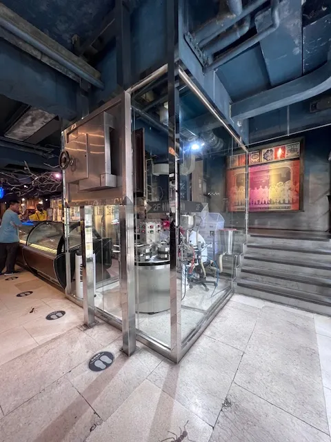 一樓轉角，photo by bookarchery