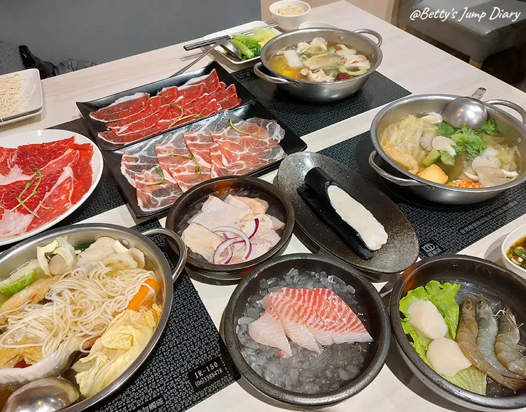 ▲荖子鍋PLUS家樂福平鎮店美食街內/ 圖片來源:Betty's Jump Diary