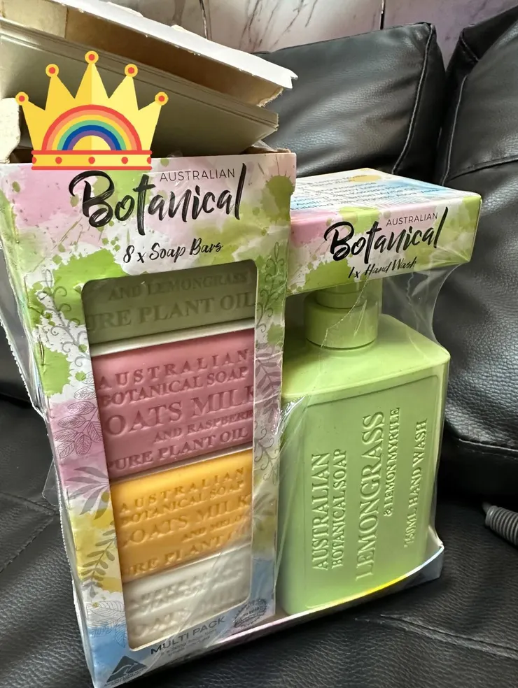 這個香皂🧼味道持久芬芳，真的天然ㄟ嗎？但是味道我蠻喜歡的🤷‍♀️