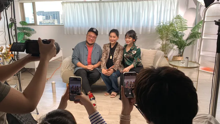 《與軒軒講》拍攝現場，葉天倫導演也來探班