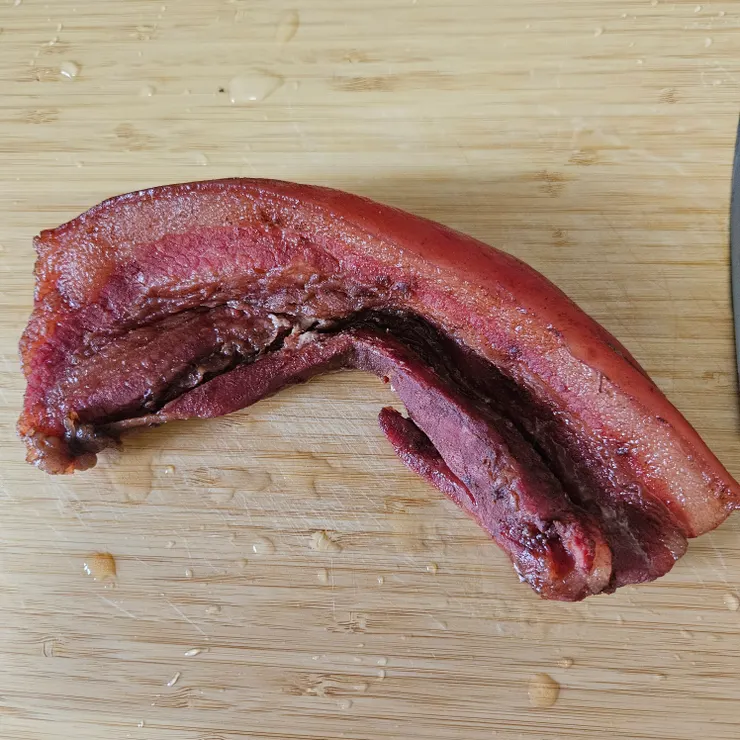 蒸過第一次的臘肉