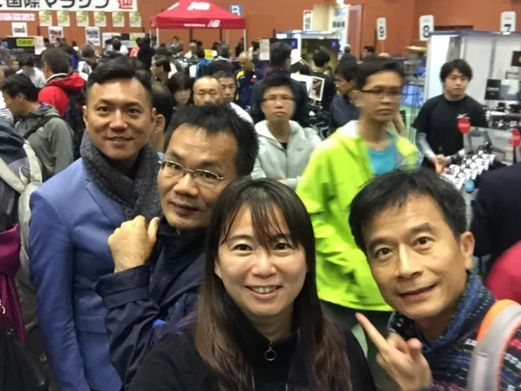 EXPO 裡有各式各樣新奇的跑步用品