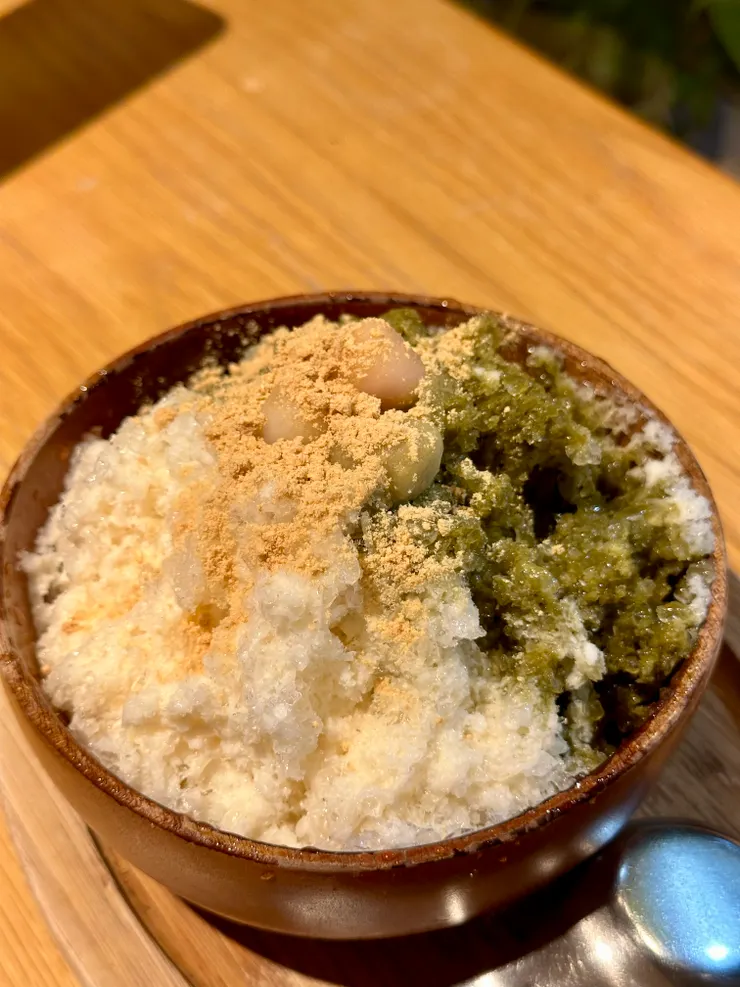台南萬昌街冰店的抹茶花生冰