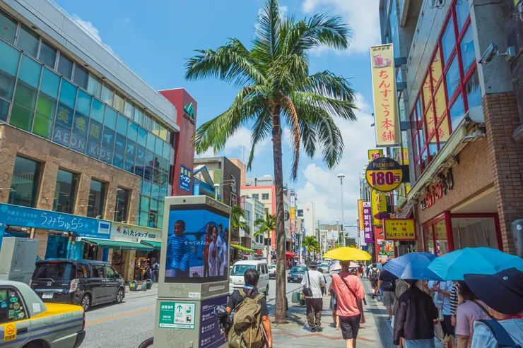 那霸國際通的街景