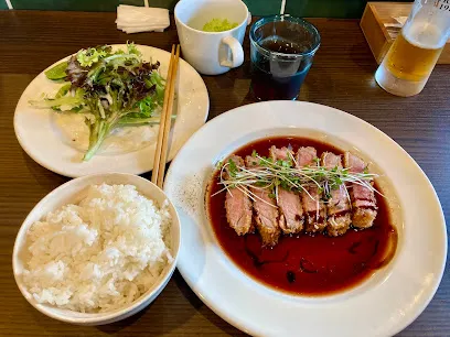 我點的紅酒豬排定食 (我自己沒拍好，因此用網路圖片)