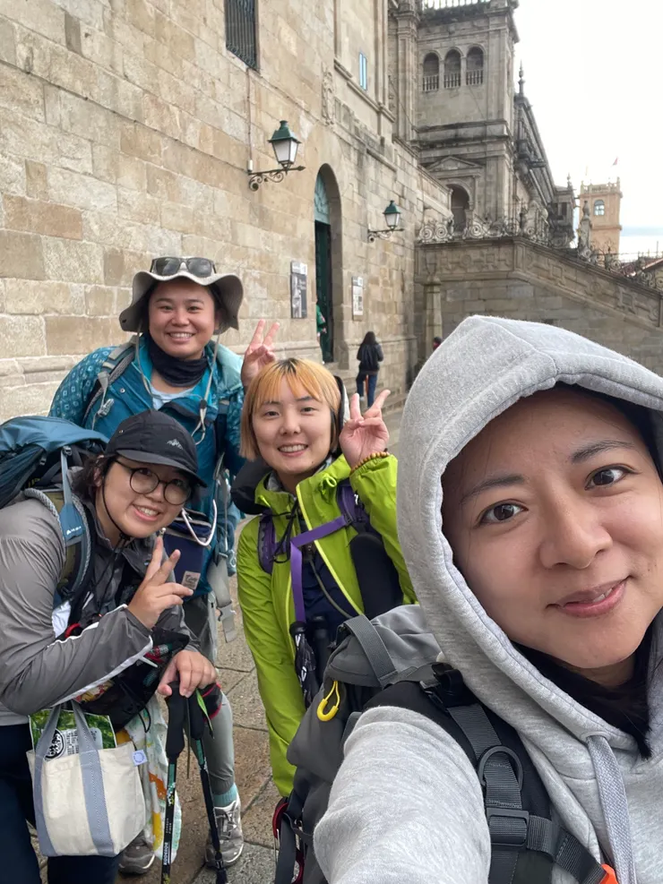 來不及留下聯絡資訊的台灣朋友（他們從800公里外走來的呢）