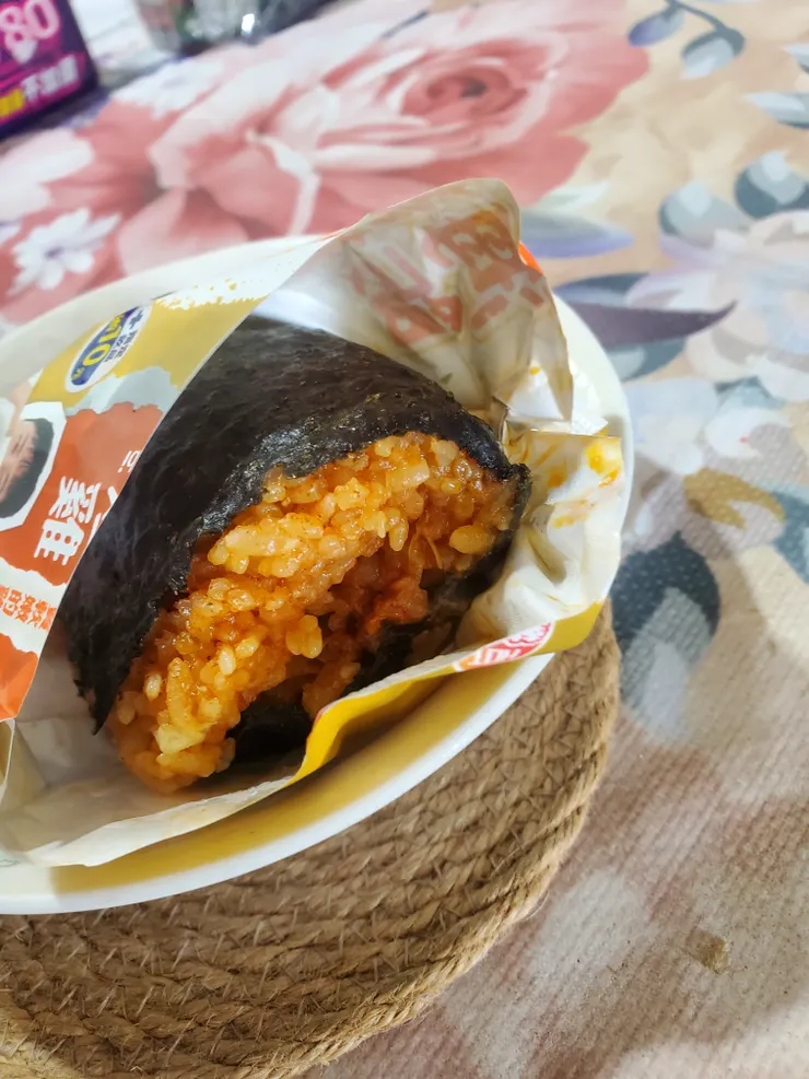 份量很足的飯糰