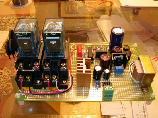 用洞洞板搭的開機電路