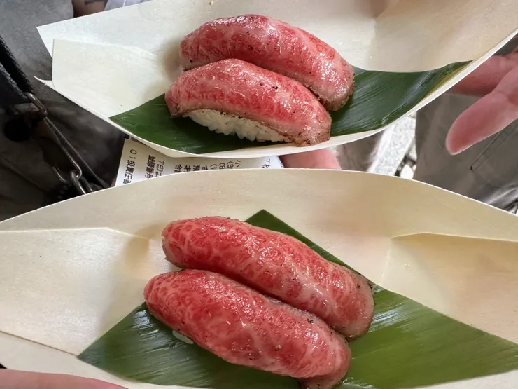 用松阪牛握壽司感受松阪牛的醇厚美味