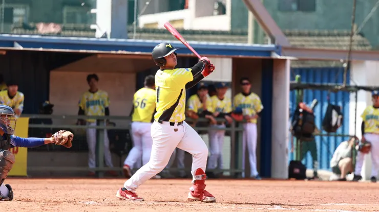 萬能李昱翔敲出大學首轟