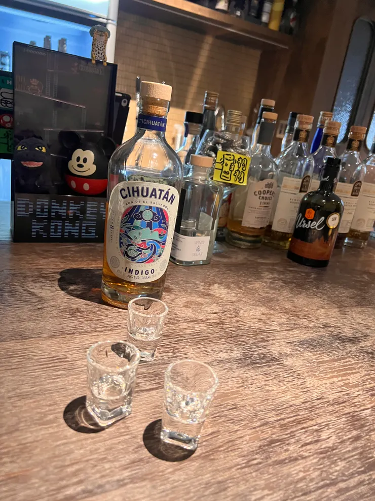 看正負之間很常喝shot, 當然也要來跟風