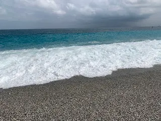 面試後，我突然好看一看花蓮的這片海洋，深~呼~吸