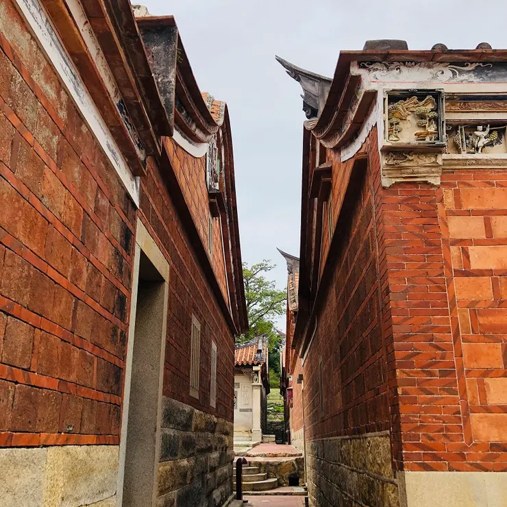 ＂燕尾脊＂閩南建築特色之一