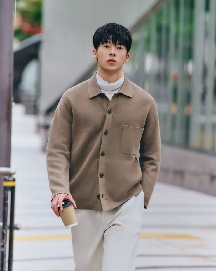 ▲【15周年品牌大使許光漢同款】478550 男裝 米蘭羅紋襯衫式開襟外套 1010-1016期間限定價格NT1,290