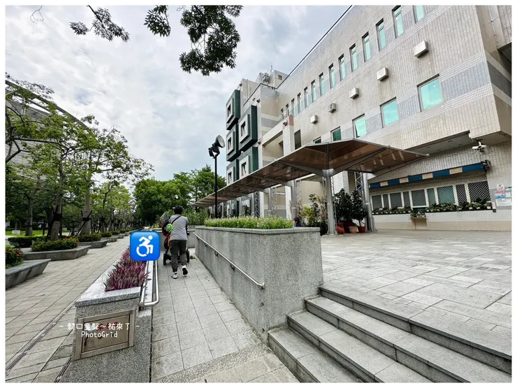 輪椅身障童可以讓你我【預見】未來的需求。