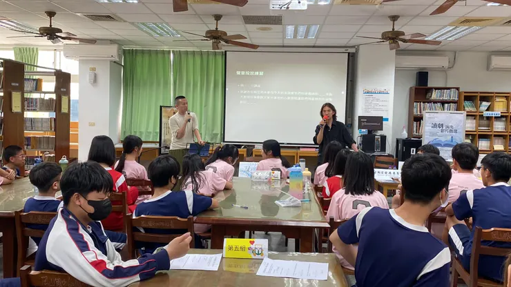 和孩子們互動～聲音投放練習