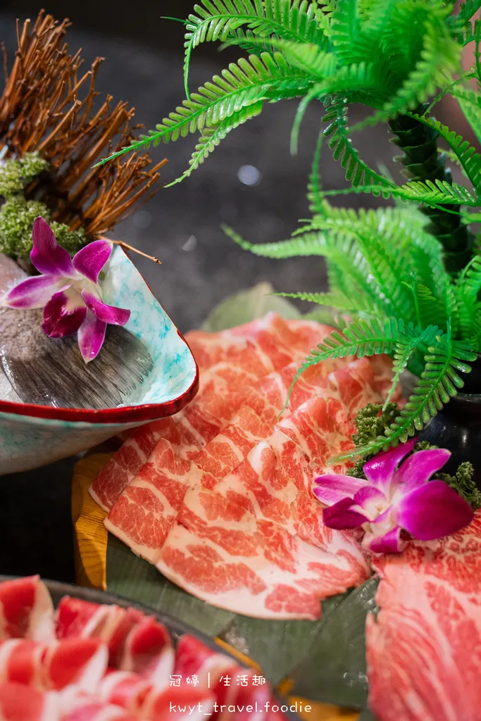 【泰滾泰式火鍋桃園店】當月壽星幾歲就送幾隻蝦!桃園火鍋推薦,