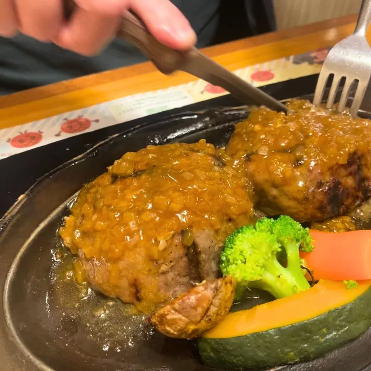 SAWAYAKA的多汁拳骨漢堡排