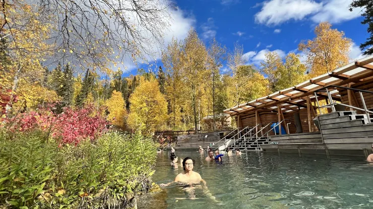 開心泡溫泉的我