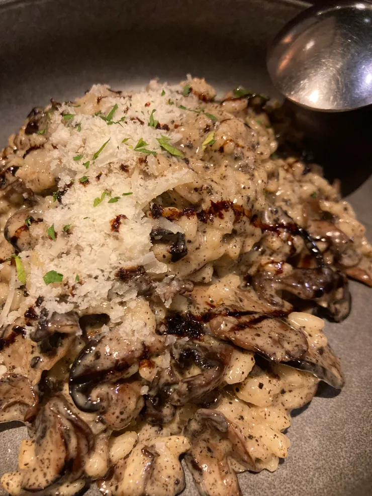 黑松露蘑菇燉飯