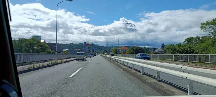 車上的拍拍，今天的天氣真的還不錯