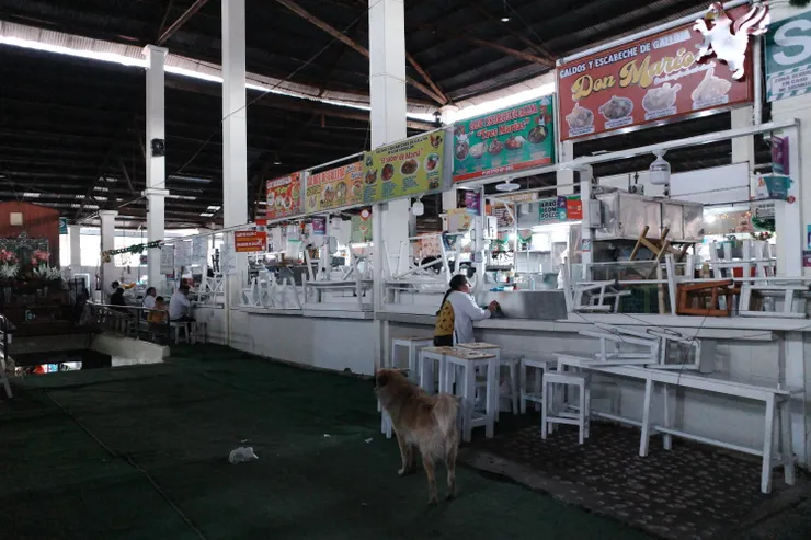 雞湯麵，份量很大，先生也吃得很飽！