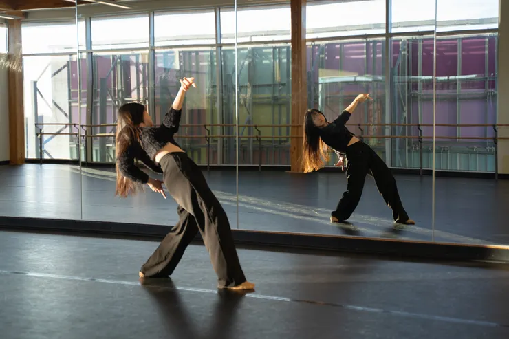 當地攝影師 Angeline Simon 拍攝的形象照