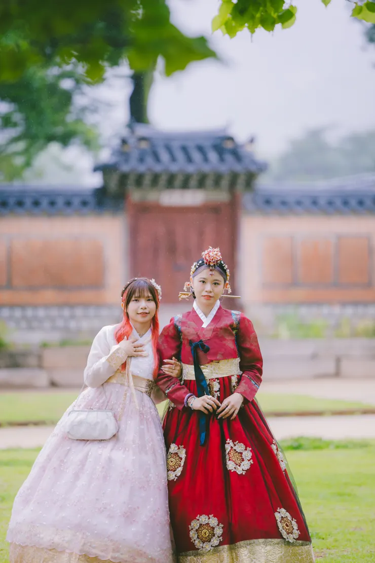 🌸公主與王妃（還能看到雨滴，真的在下雨）