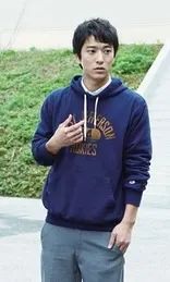 阿蘭友弘／淺香航大 飾演