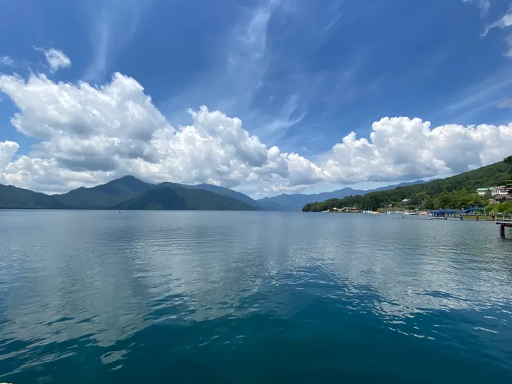 這湖泊有仙氣!!