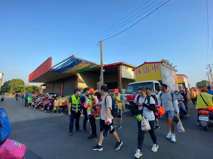 ▲無料的沐浴車，請自備洗髮精和沐浴乳